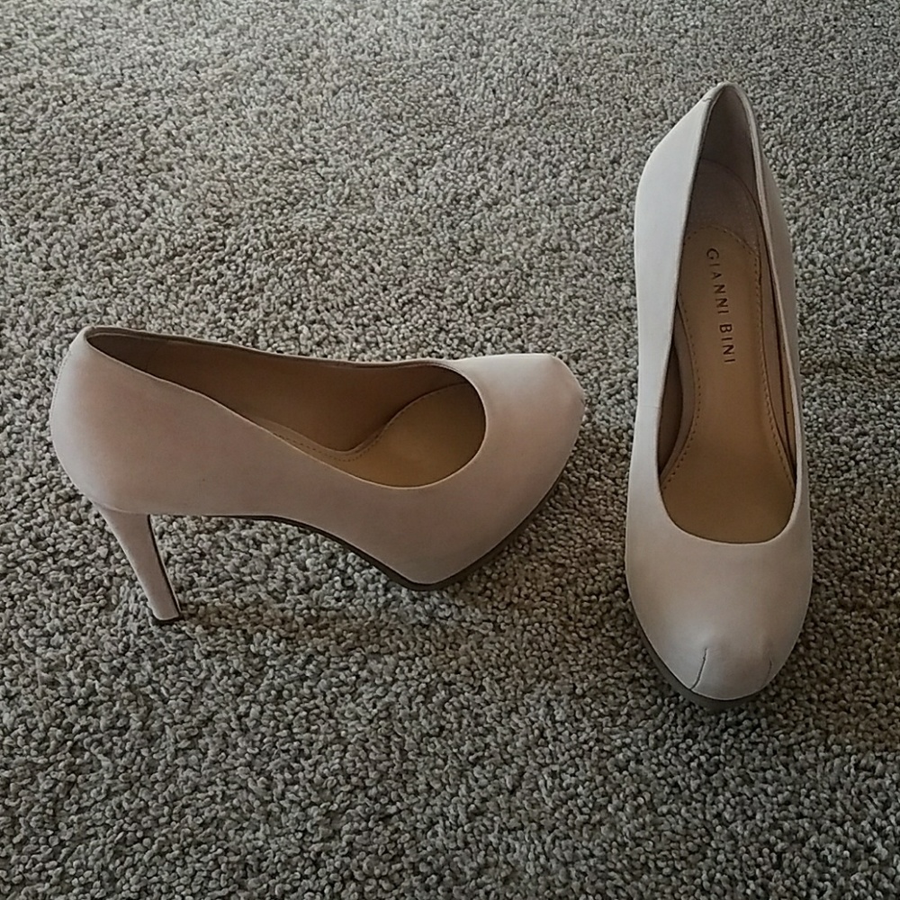 Womens shoes